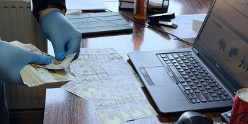 «вплив» на медичну комісію