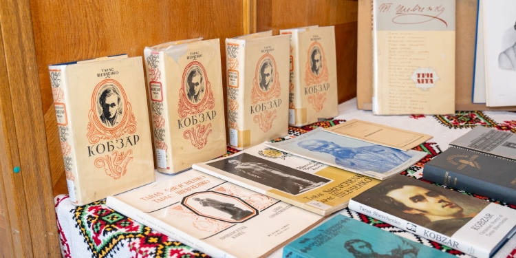 «Свою Україну любіть!»: як Тернопільщина відзначила 212-ту річницю народження Тараса Шевченка