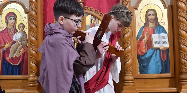 Жива віра: у Тернополі діти представили театралізовану Хресну дорогу