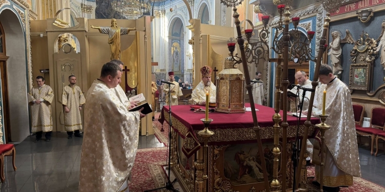 Духовна віднова у Катедрі: як «Віра і Світло» об’єднала особливі родини Тернополя