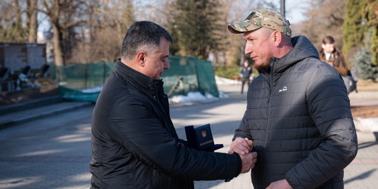 Сила духу та патріотизму: у Тернополі вшанували захисників до Дня українського добровольця