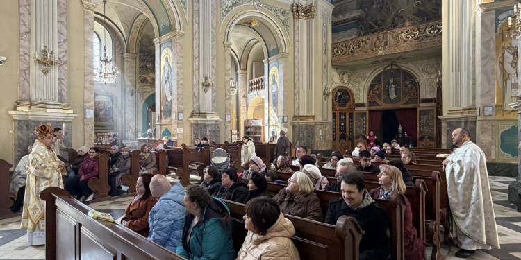 Духовна віднова у Катедрі: як «Віра і Світло» об’єднала особливі родини Тернополя