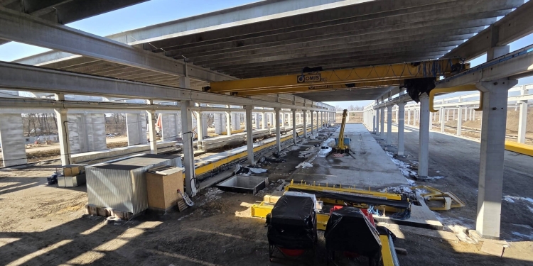 Інвестиція в майбутнє: у Микулинецькій громаді зводять потужний завод залізобетонних конструкцій