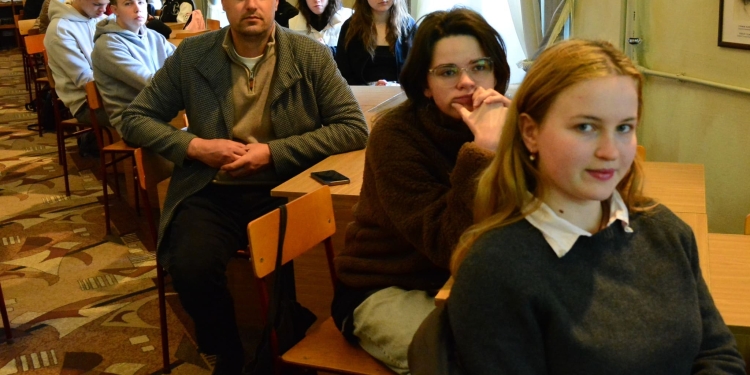 Науковий прорив у Кременці: презентовано унікальний посібник із поетичного перекладу