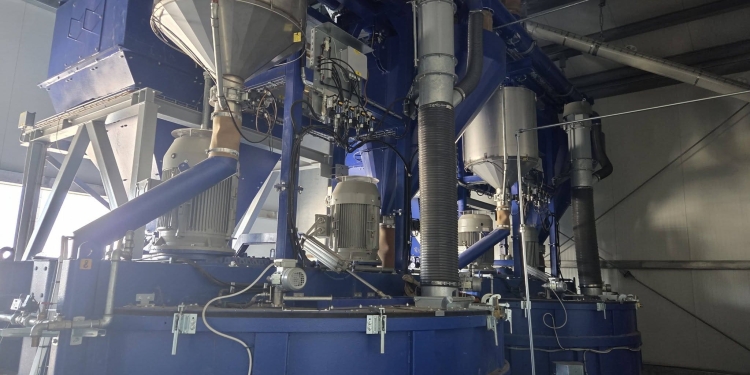 Інвестиція в майбутнє: у Микулинецькій громаді зводять потужний завод залізобетонних конструкцій