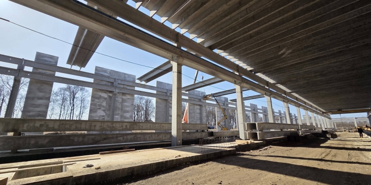 створення надсучасного заводу