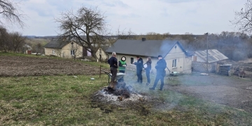 спалювання трави