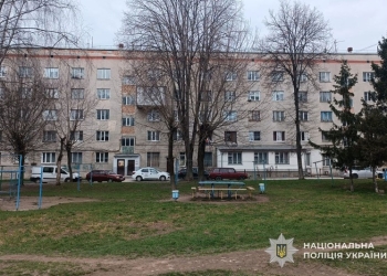 Випала дитина з вікна