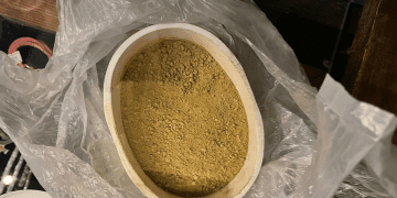 про підозру 35-річному відвідувачу розважального закладу