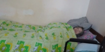 сама у холодній квартирі