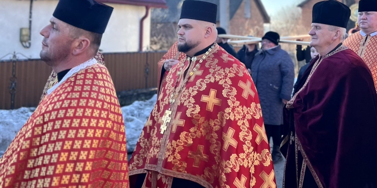 На Тернопільщині відбулася Хресна хода за мир в Україні