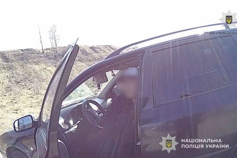 Тернополянин намагався підкупити поліцію за 30 000 гривень