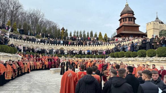 Хресна дорога у Зарваниці