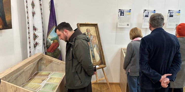 80 років незламності: у Тернополі відкрили виставку про спробу знищення УГКЦ радянським режимом