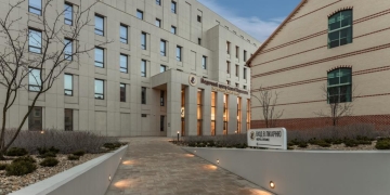 ЛІКАРНЯ СВ. ПАРАСКЕВИ / ПРИВАТНА ЛІКАРНЯ У ЛЬВОВІ