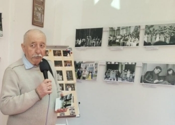 Роман Островський