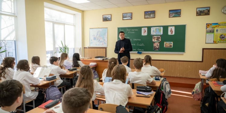 Урок мужності та вдячності: у Тернополі вшанували пам’ять Михайла Бачевича