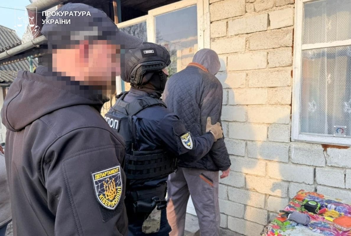 На Хмельниччині затримали жителя Тернопільщини за розбещення дитини в Telegram