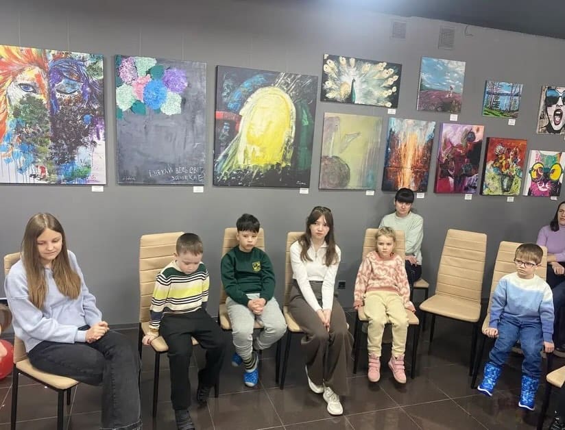 Дітей та дорослих запрошують у театральну студію в Тернополі, яку організувала талановита режисерка зі сходу України