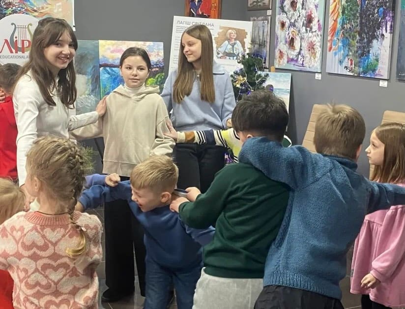 Дітей та дорослих запрошують у театральну студію в Тернополі, яку організувала талановита режисерка зі сходу України