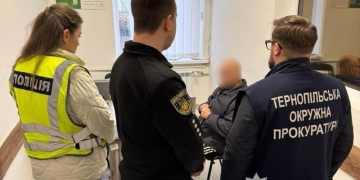 поліція викрила 60-річного чоловіка