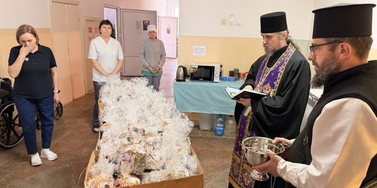 Світло Великодня в шпиталі: митрополит Нестор відвідав поранених захисників