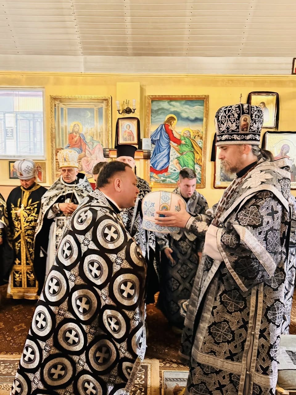 митрофорний протоієрей