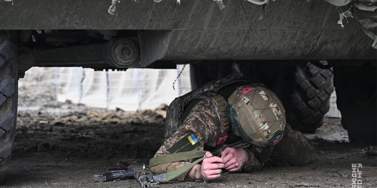 Більше, ніж спорт – міцніше, ніж сталь. Як нацгвардійці з Тернополя проходять воєнізований крос 
