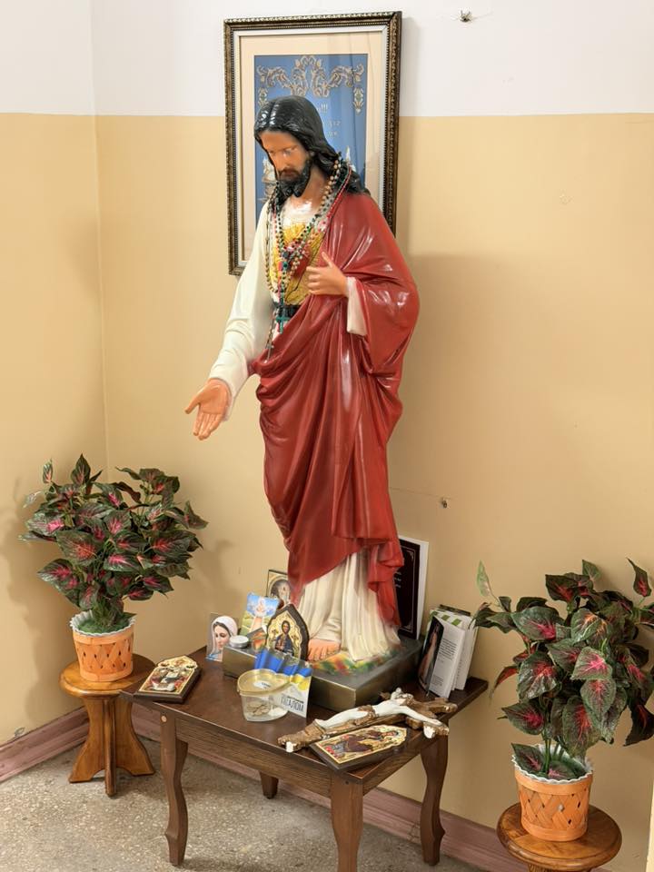 Світло Великодня в шпиталі: митрополит Нестор відвідав поранених захисників