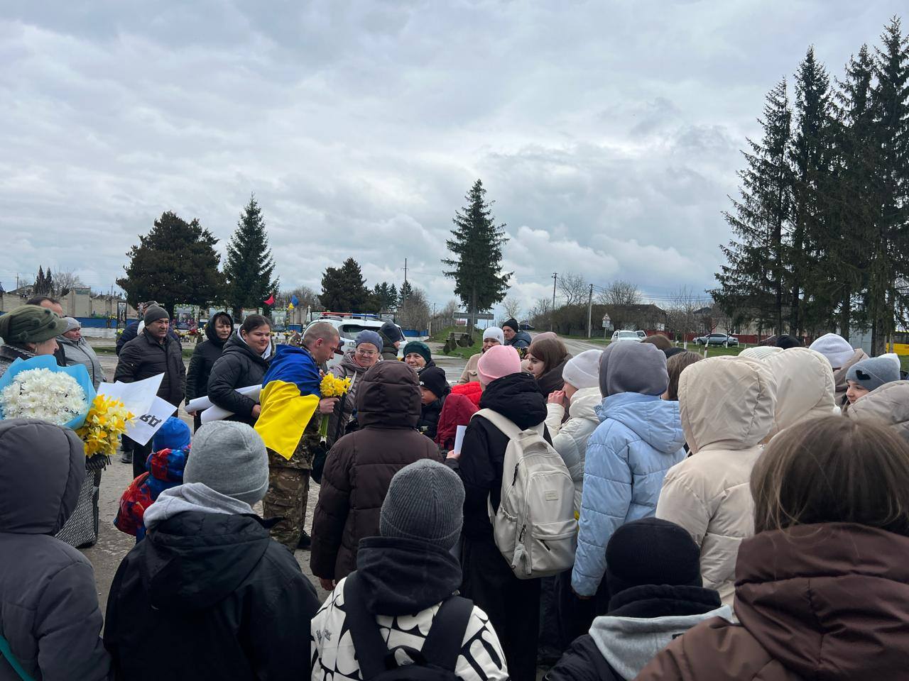 Два роки неволі позаду: Золотниківська громада зустріла захисника Володимира Кушніра