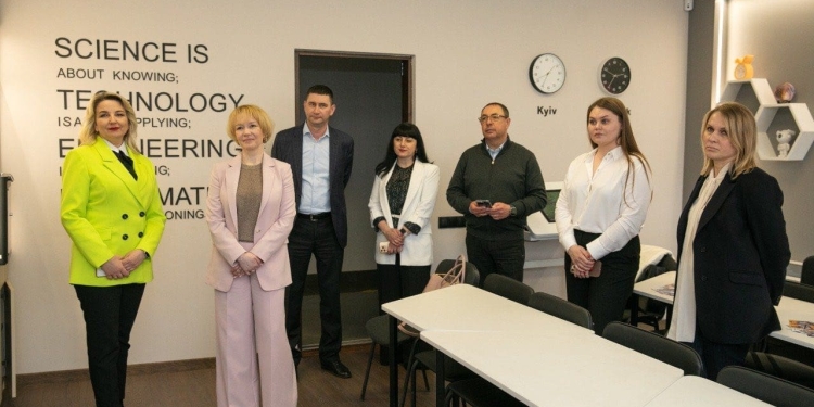 У Тернополі обговорили впровaдження професійного стaндaрту “Інспектор митний”