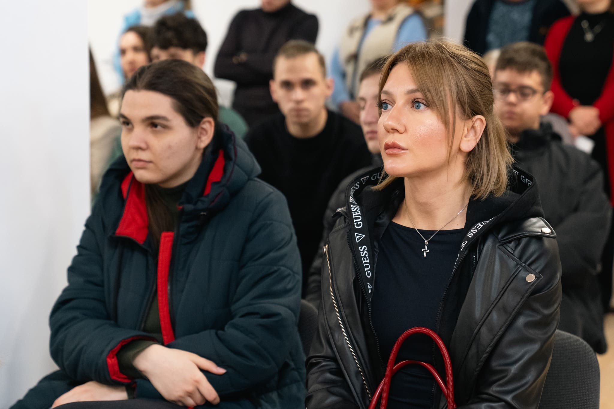 «Душу – Богу, життя – Україні, честь – собі»: у Тернополі відкрили виставку пам’яті Олега Барни