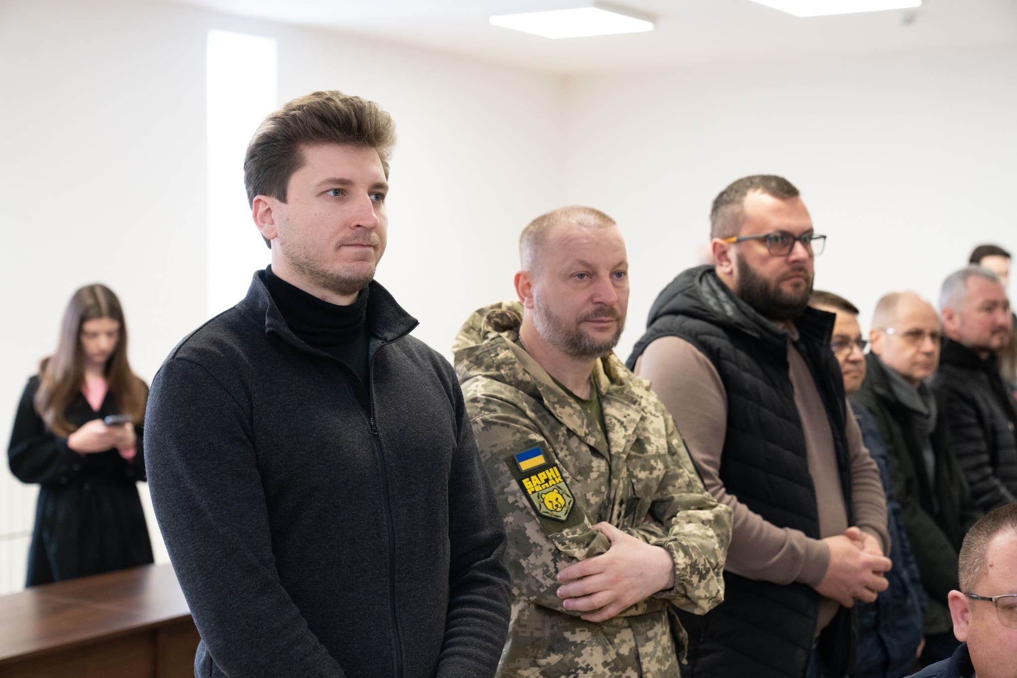 «Душу – Богу, життя – Україні, честь – собі»: у Тернополі відкрили виставку пам’яті Олега Барни