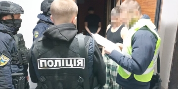 знищив безцінну археологічну спадщину міста