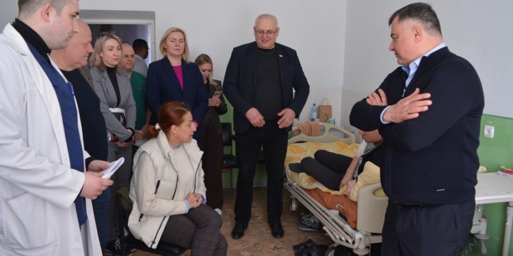 Міністерка у справах ветеранів відвідала Збараж: обговорили підтримку захисників