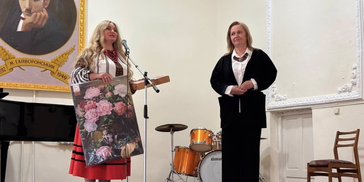 Світова зірка в гостях у юних музикантів: у Заліщицькій музшколі приймали народну артистку