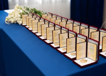 урочиста церемонія вшанування багатодітних матерів