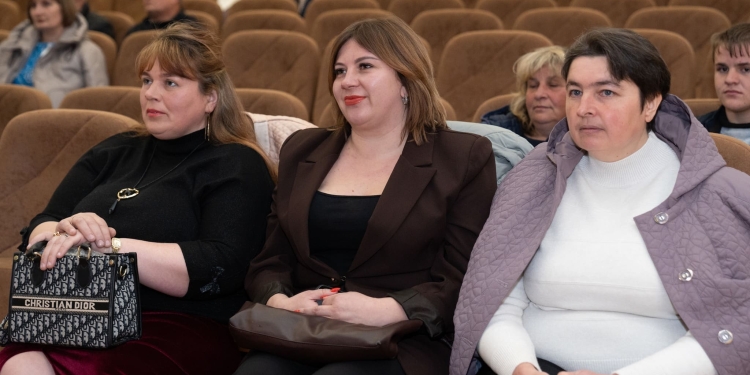 15 багатодітних матерів Чортківщини отримали державні нагороди