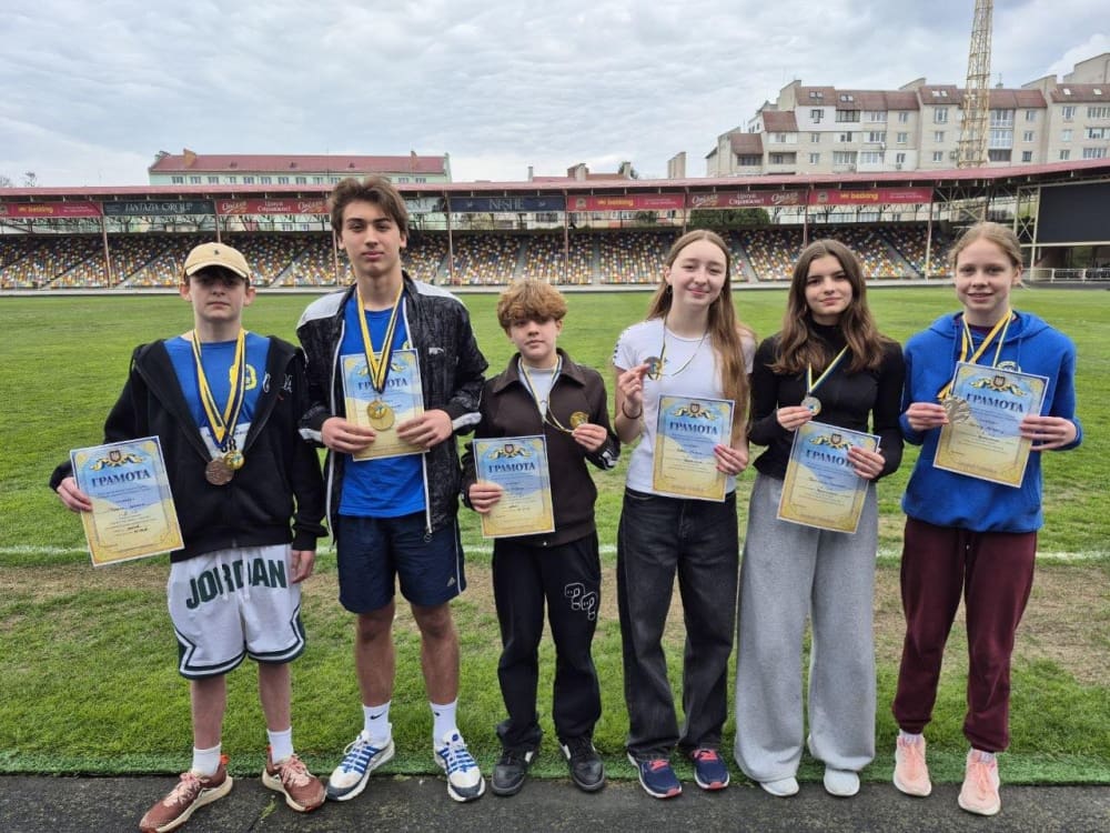 Тернопільські “амфібії” підкорюють Україну: понад 20 нагород вибороли місцеві спортсмени на змаганнях з акватлону