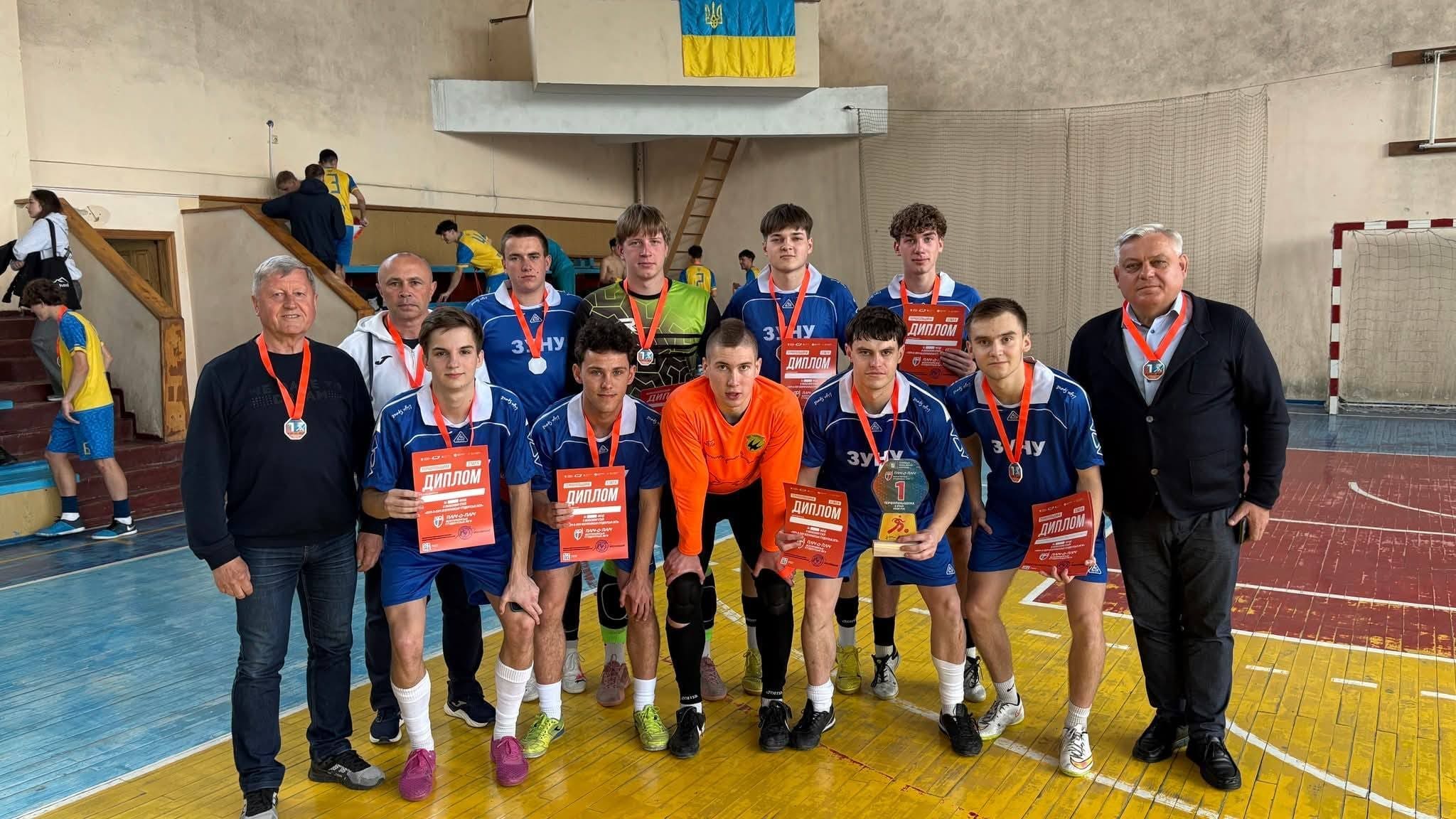 Сім вишів, чотири види спорту: як проєкт “Пліч-о-пліч” змінив студентське життя на Тернопільщині