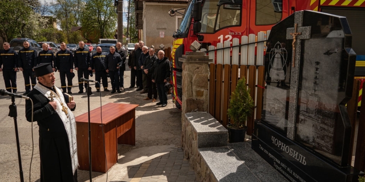 У Теребовлі відкрили пам’ятник героям Чорнобиля