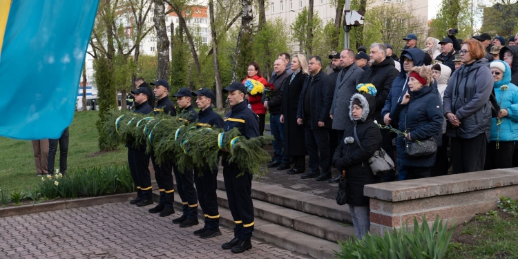 У Тернополі вшанували героїв, які зупинили атомну стихію