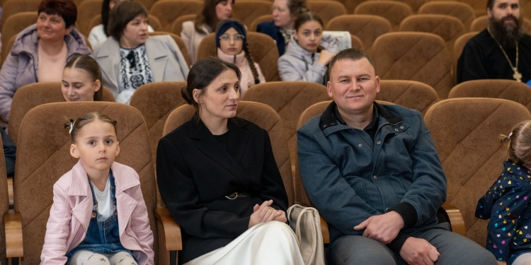 15 багатодітних матерів Чортківщини отримали державні нагороди