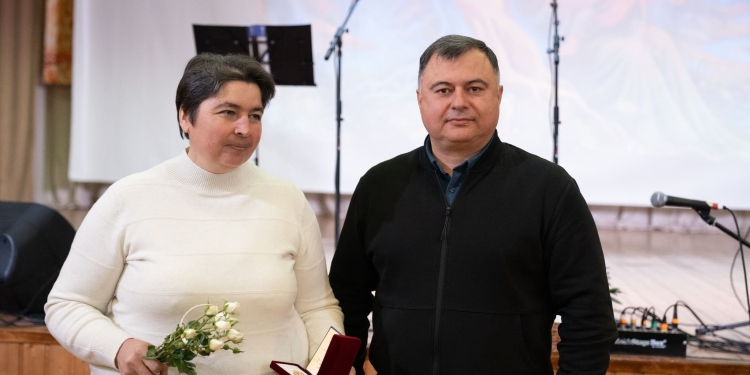 15 багатодітних матерів Чортківщини отримали державні нагороди