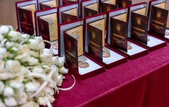 державні нагороди багатодітним матерям