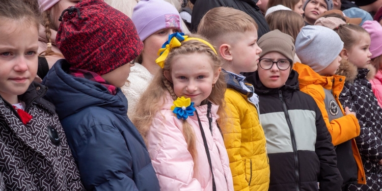 Тернопільська школа №11 отримала ім’я Героїв 44-ї артилерійської бригади