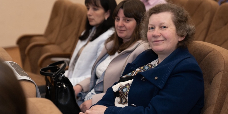 15 багатодітних матерів Чортківщини отримали державні нагороди