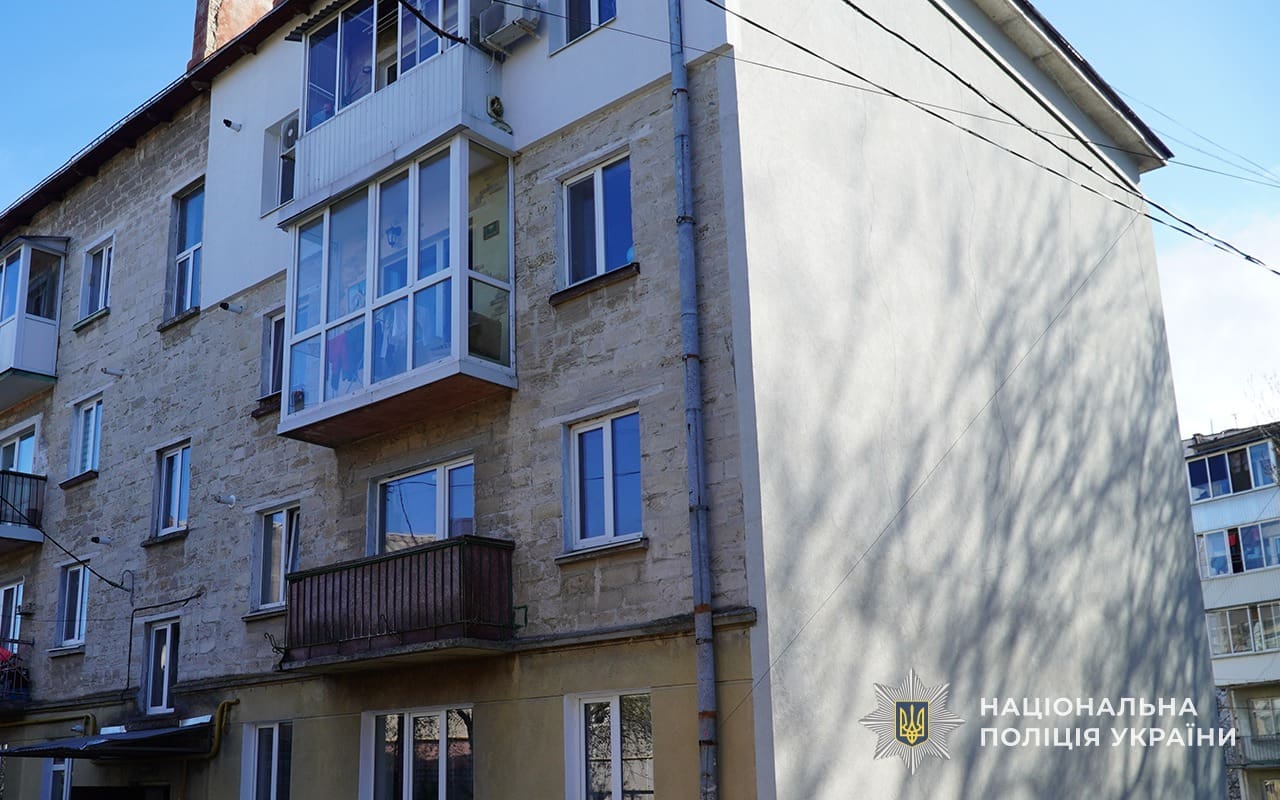 Електронний браслет та домашній арешт: суд обрав захід для 15-річної тернополянки