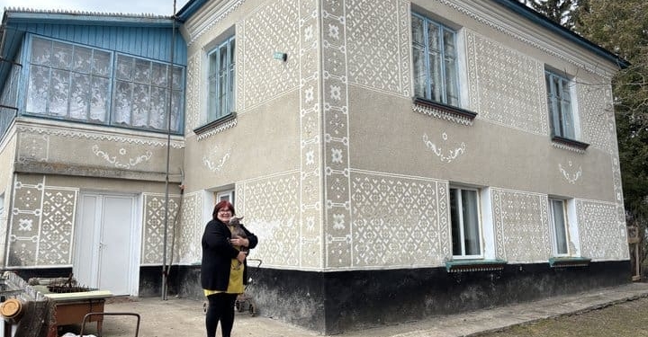 Закрила двері в минуле: як депутатка із Запоріжжя будує життя з нуля в тернопільському селі