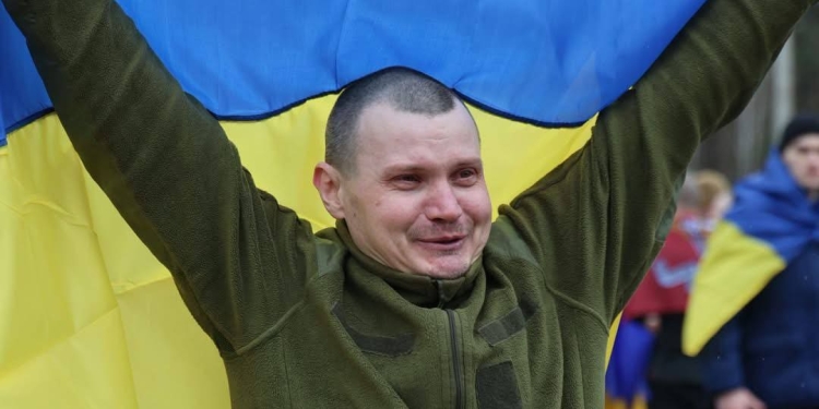 Перед Великоднем з полону повернули 182 українців: більшість – захисники Маріуполя